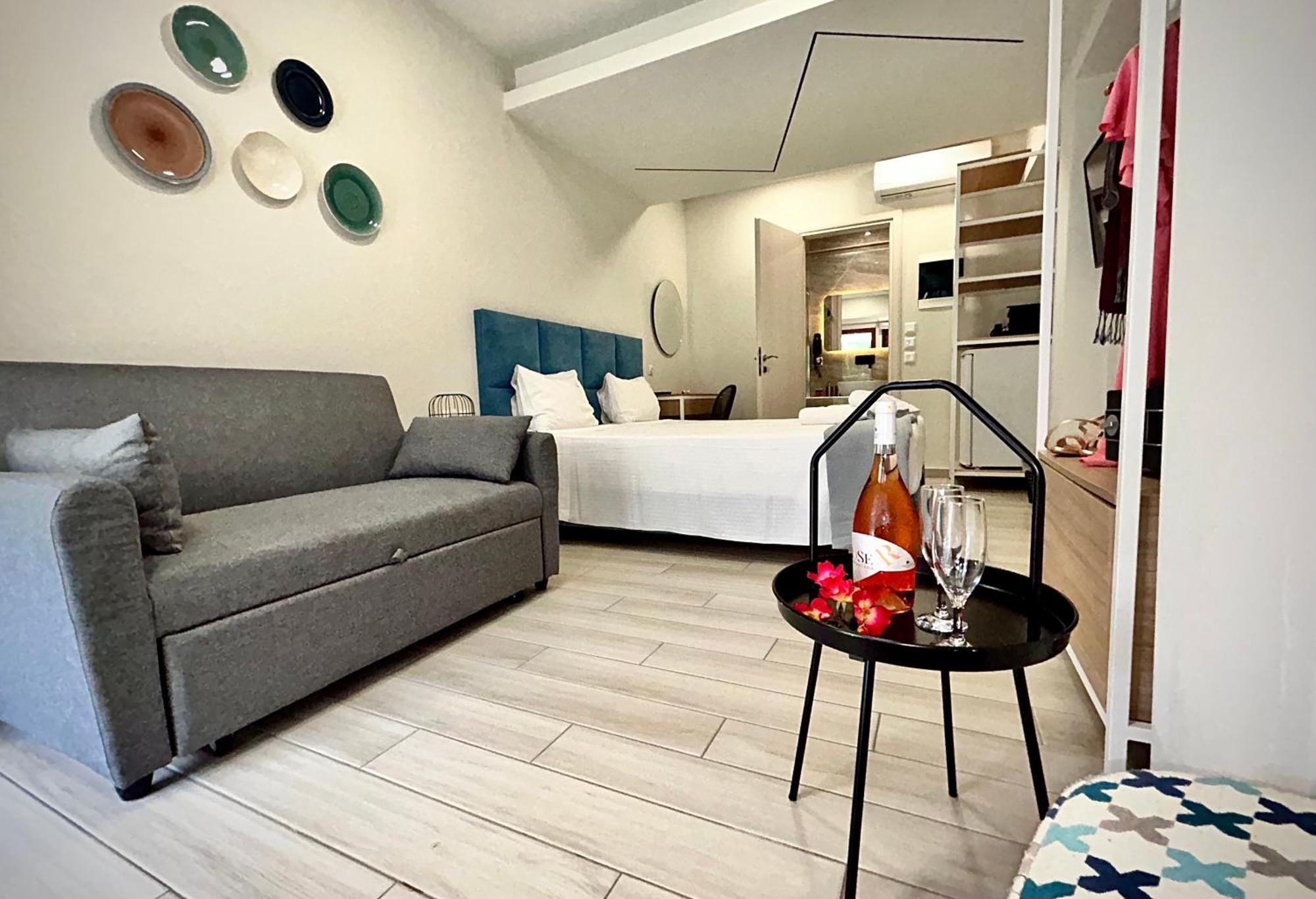 Porto Portes Suites Неа Потидея Екстериор снимка